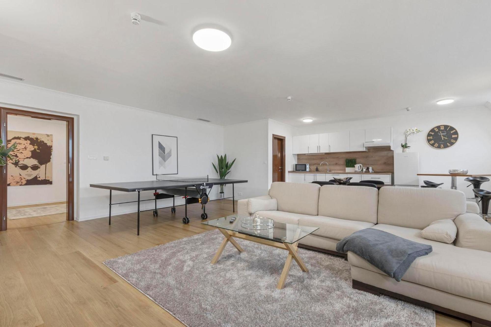 Family Hub In Centre Apartment Bratislava Exterior photo